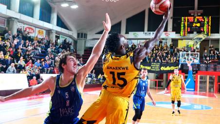 Il pivot Anaekwe è l’unico degli infortunati recuperato per stasera foto mmph